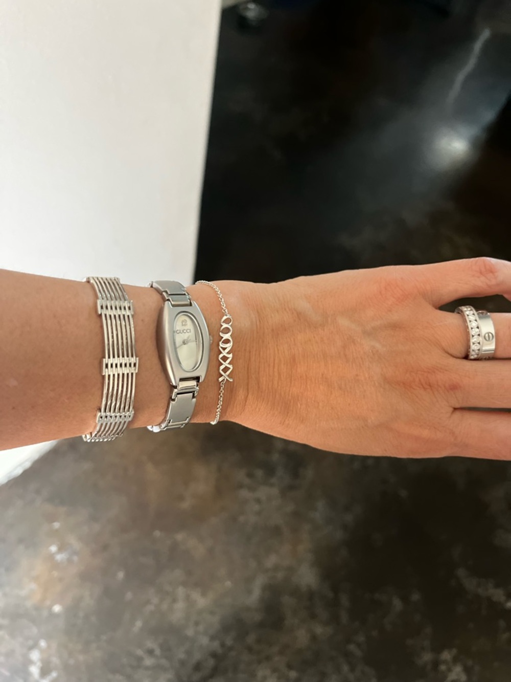 Vintage Gucci Silver Women's Bracelet/Links Watch
